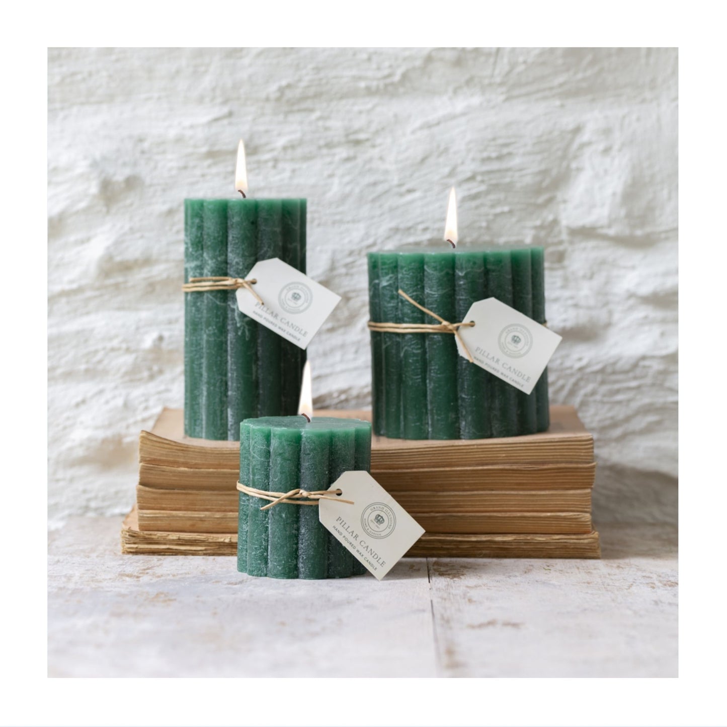 Emerald Scalloped Pillar Candles
