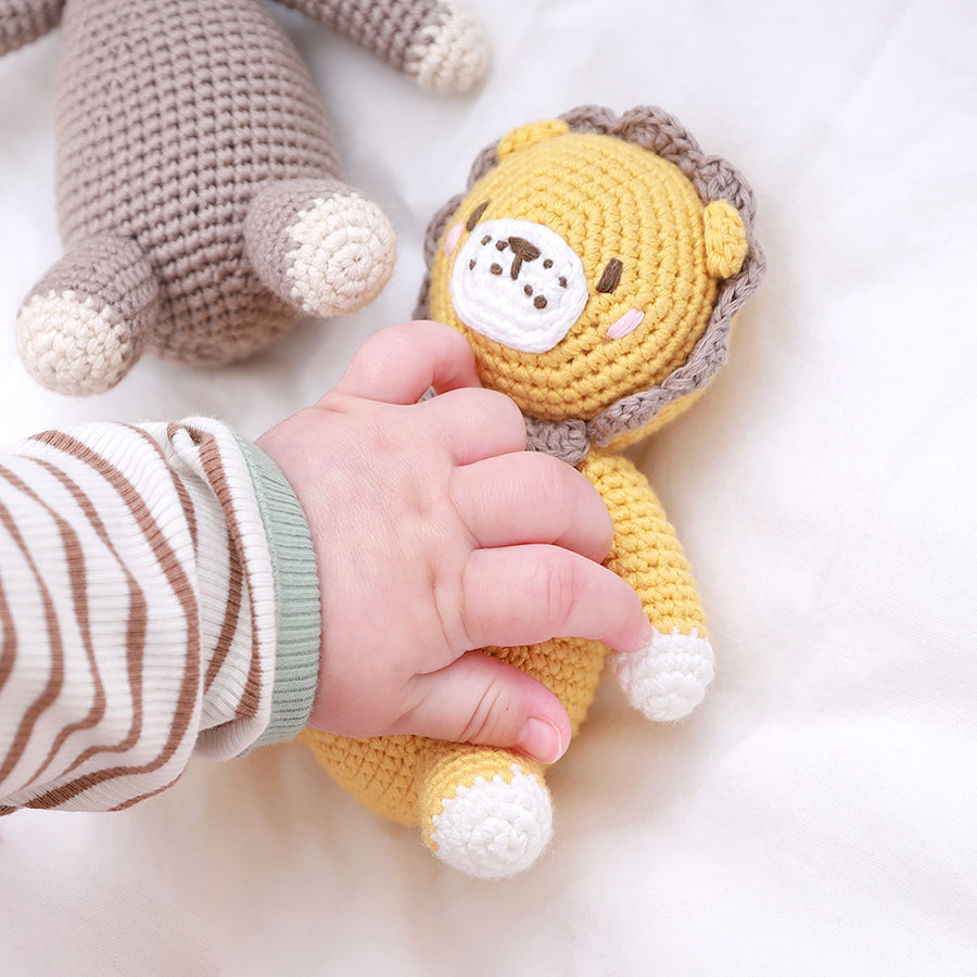 Louie Lion Rattle Toy