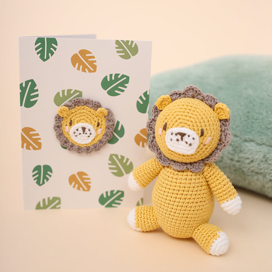 Louie Lion Rattle Toy