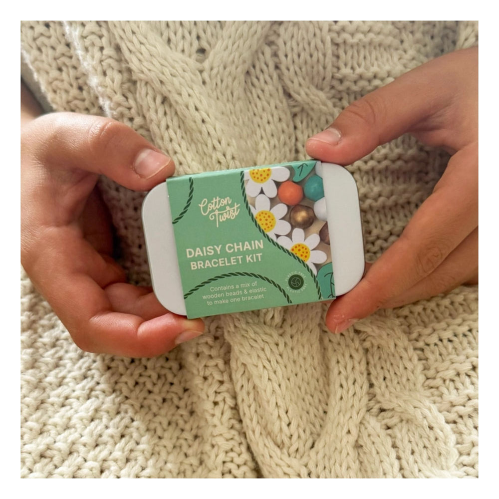 
                  
                    Daisy Chain Bracelet Kit
                  
                