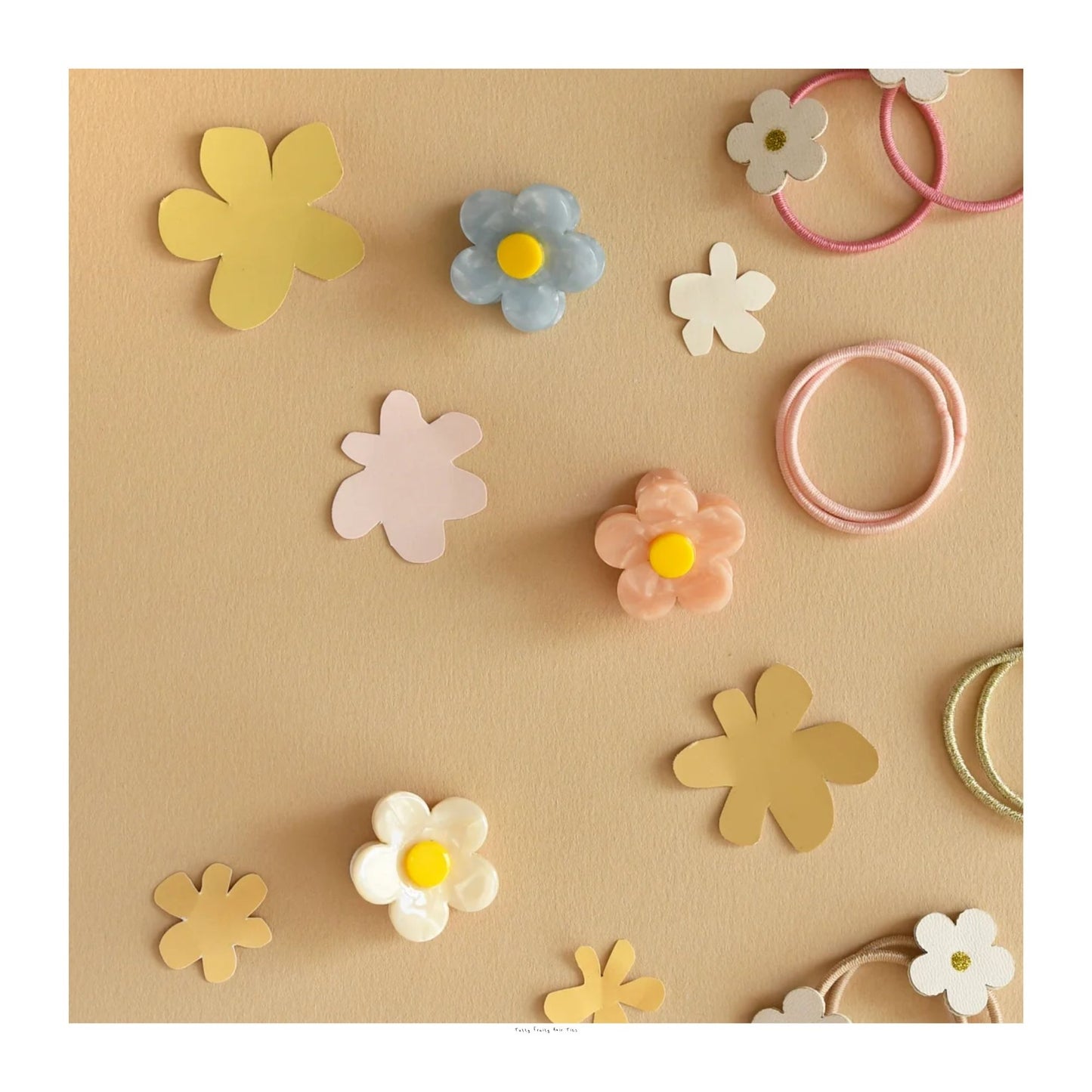 Mini Daisy Claw Clips