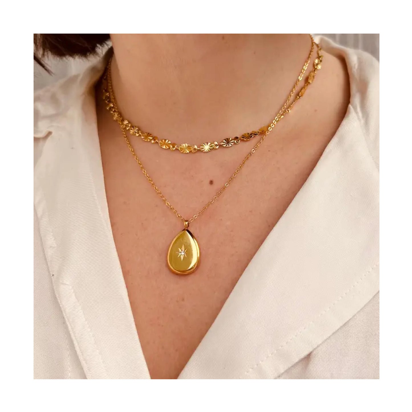 Star Embossed Pendant Necklace