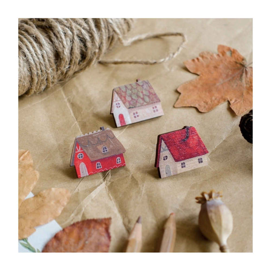 Red Cottage Wooden Pin