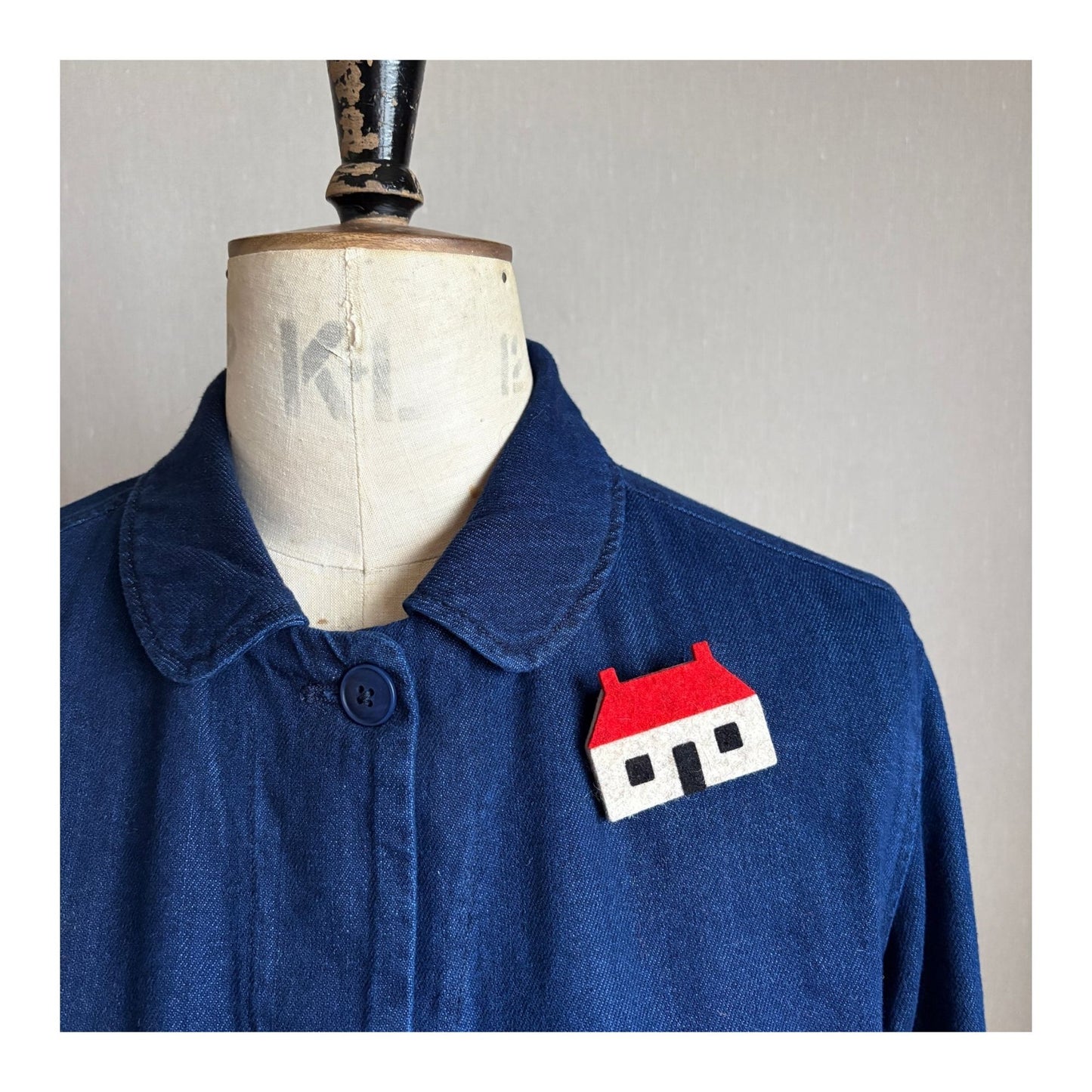 Red Roof Bothy Brooch