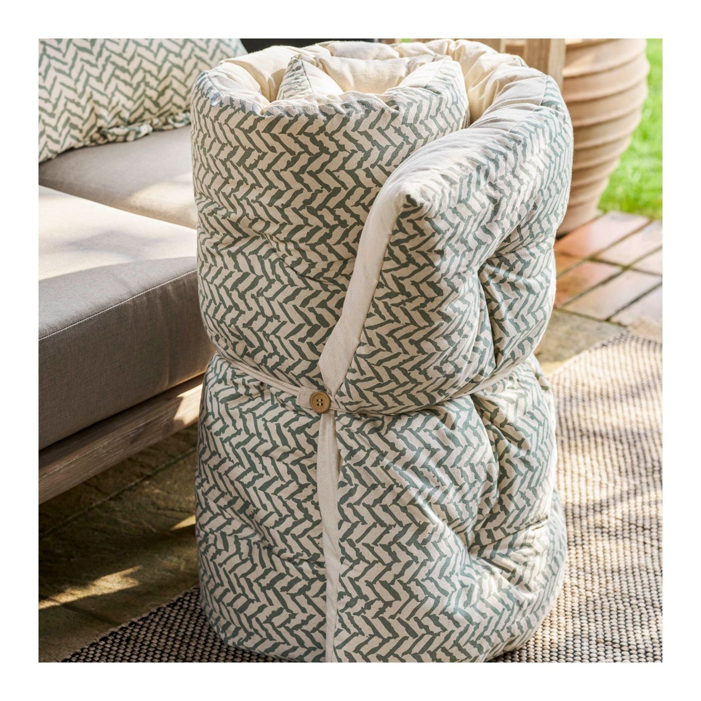 Rosemary Green Roll Out Bed
