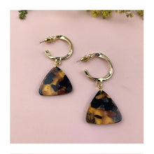  Chunky Tortoiseshell Dangle Earrings